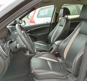 SAAB 9-3 2008A 1,8 BENSIIN, VARUOSAD (7 foto / 8)
