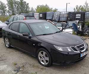SAAB 9-3 1,8 BENSIIN, VARUOSAD (3 foto / 8)