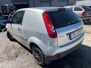 FORD FIESTA 1,3 БЕНЗИН 51 КВТ, ЗАПЧАСТИ (7 фото из 10)