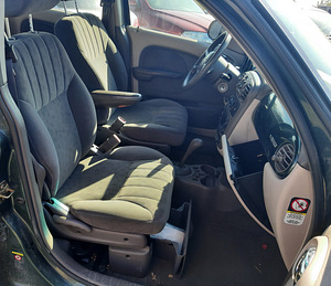 CHRYSLER PT CRUISER 2,0 BENS AUTOMAAT, VARUOSAD (3 foto / 10)