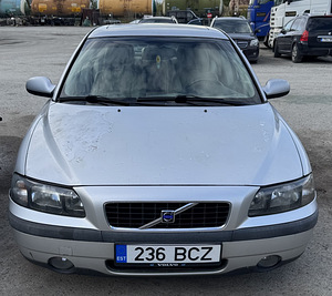VOLVO S60 2,4 TURBO BENS AUTOMAAT, VARUOSAD (1 foto / 9)