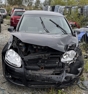 VW GOLF V 2,0 DIISEL, AUTOMAAT, VARUOSAD (6 foto / 10)