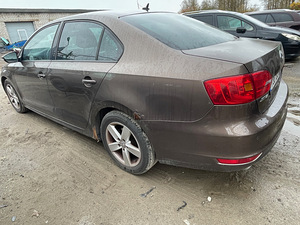 VW JETTA 1.4 BENS 90 KWT, MANUAAL, VARUOSAD (5 foto / 9)