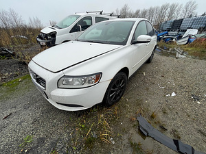 VOLVO S40 1,6 DIISEL, VARUOSAD (1 foto / 10)