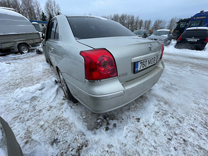 TOYOTA AVENSIS 1,8 BENS VARUOSAD (4 foto / 10)