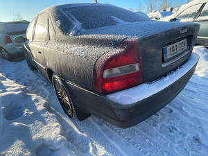 VOLVO S80 2,9 BENS, AUTOMAAT, VARUOSAD (3 foto / 10)