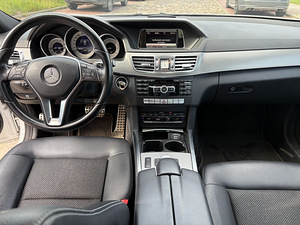 Mercedes Benz E200 (3 foto / 6)