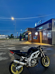 Suzuki sv650 (2 фото из 4)