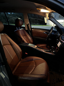 Mercedes benz e220 facelift (7 foto / 9)