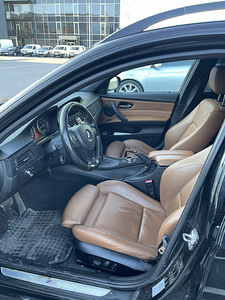 BMW 330xd 2010 (7 foto / 9)