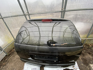 Tagaluuk Chrysler Voyager (1 foto / 2)
