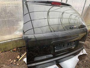 Tagaluuk Chrysler Voyager (2 foto / 2)