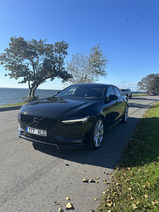 Volvo S90 (3 фото из 9)