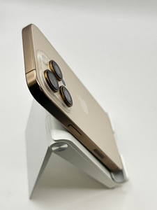 Apple iPhone 16 Pro 256GB - Desert Titanium (Grade A) (5 foto / 6)