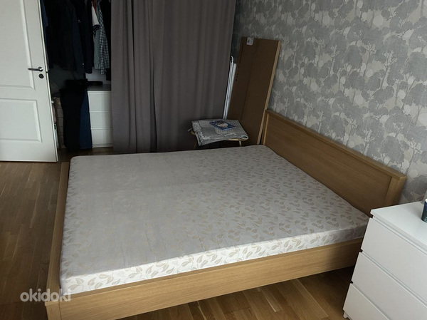 Двуспальная кровать (фото #1)