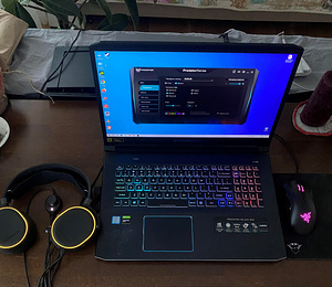 Acer PREDATOR HELIOS 300 (1 foto / 8)