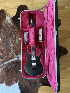 Ibanez RGR652AHBF (3 foto / 10)