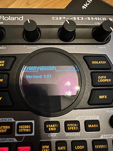 Roland SP-404MKII (4 фото из 4)
