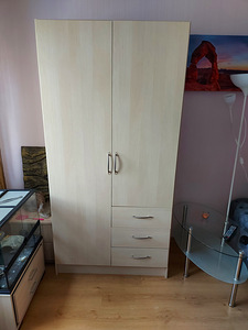Riidekapp (1 foto / 2)