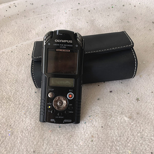 Camcorder Olympus LS20M (audio/video) (6 foto / 6)