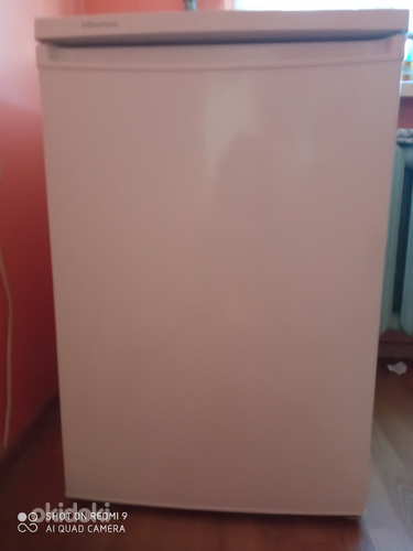 Мини-холодильник Hisense (фото #1)