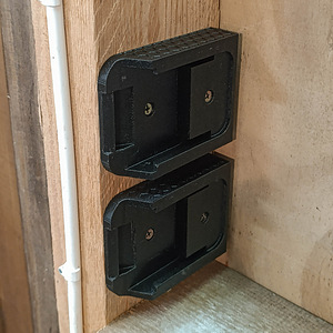 Держатель для аккумулятора Makita 18V (2 фото из 5)