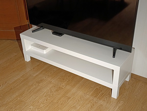 ТВ-столик Ikea (1 фото из 3)