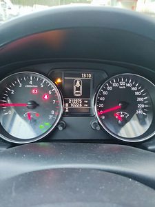 Nissan Qashqai 1.6 86kW (10 foto / 12)