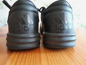 Adidas tossud, s 28 (2 foto / 4)