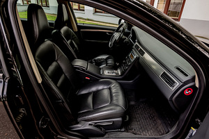 Volvo V70 (8 фото из 14)
