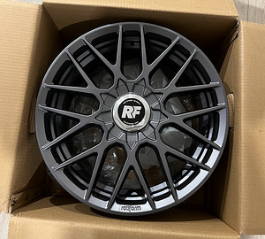 Rotiform RSE R141 5x120 / 5x112 20" (1 foto / 1)