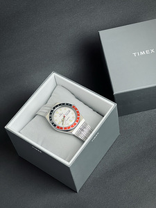 Timex Q Mens Pepsi Bezel (7 foto / 8)