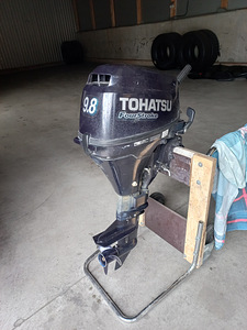 Лодочный мотор Tohatsu 9.8 (2 фото из 2)
