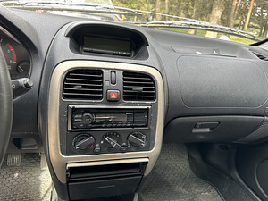 Mitsubishi Carisma 1.9 diisel 75kw (8 foto / 9)