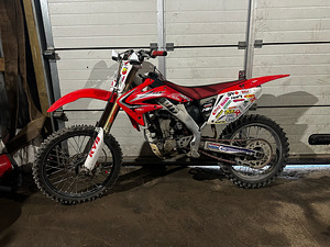 Honda CRF 250 (5 foto / 6)