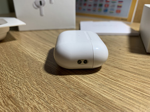 Airpods pro 2 (6 фото из 8)