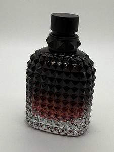 Valentino Born In Roma Intense,100ML (3 foto / 9)