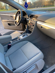 Audi A4 Avant 2.0 103kw (7 foto / 8)