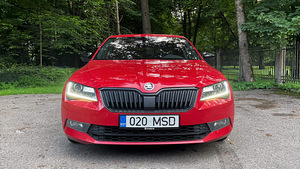 Skoda Superb Sportline (4 foto / 6)