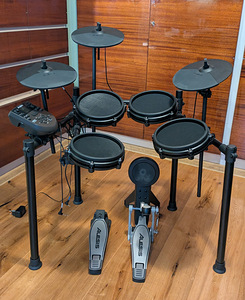 Alesis Nitro Mesh Kit - elektrooniline trummikomplekt (5 foto / 5)