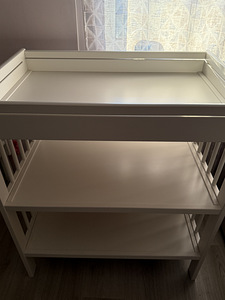 Mähkimislaud GULLIVER (ikea) + mähkimisalus VÄDRA (ikea) (5 foto / 7)