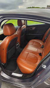 Jaguar XF V8 Supercharged (10 foto / 13)