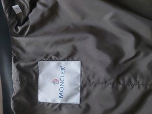 Куртка Moncler (4 фото из 5)