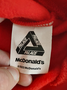 Palace x Mcdonalds (4 foto / 5)