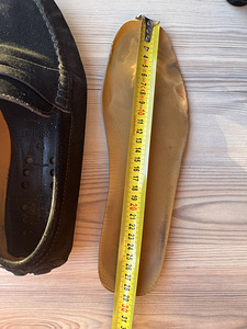 Armani Collezioni seemisnahk jalatsis, suurus 43 (4 foto / 4)