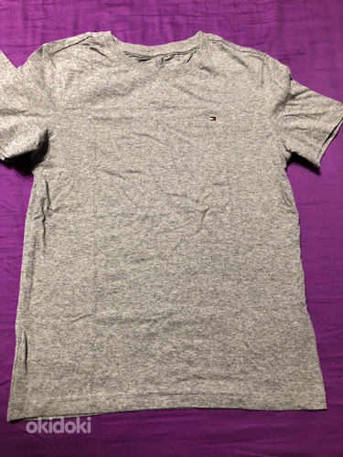 2 футболки (Tommy Hilfiger) (фото #2)