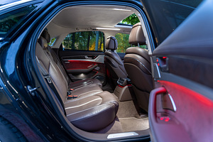 Autorent juhiga - Audirent (2 foto / 6)