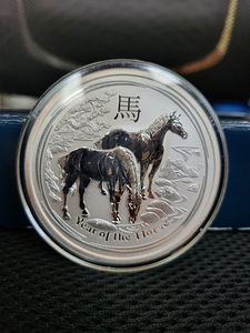 5 oz hõbemünt (2x Austraalia, 1x Niue) (1 foto / 6)