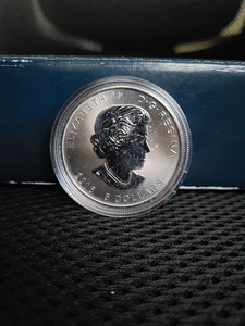 1 oz Kanada RCM hõbemünt (erinevad) (2 foto / 10)