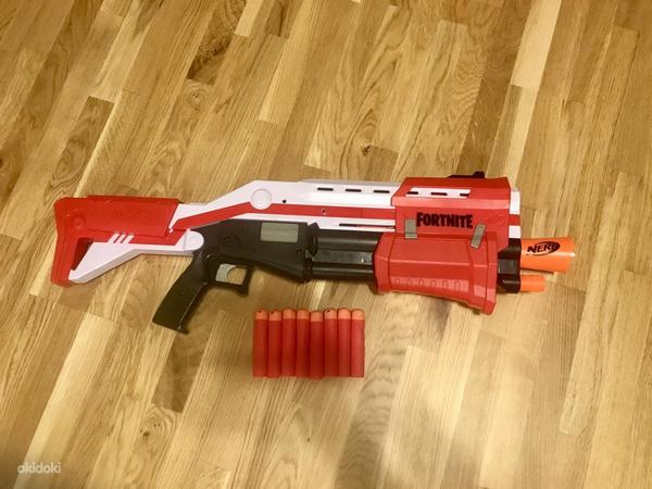 Nerf Fortnite игрушечный пистолет (фото #1)